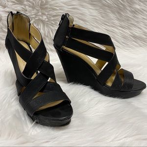 Chinese Laundry Platform Wedges Black 8.5